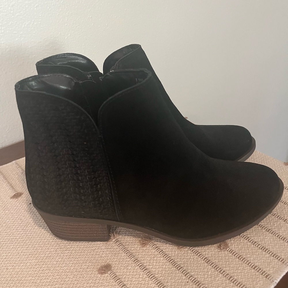 Kensie New Women's Black Ankle Boots